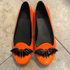 Strange Cvlt cult orange bat flats 🖤🧡🦇